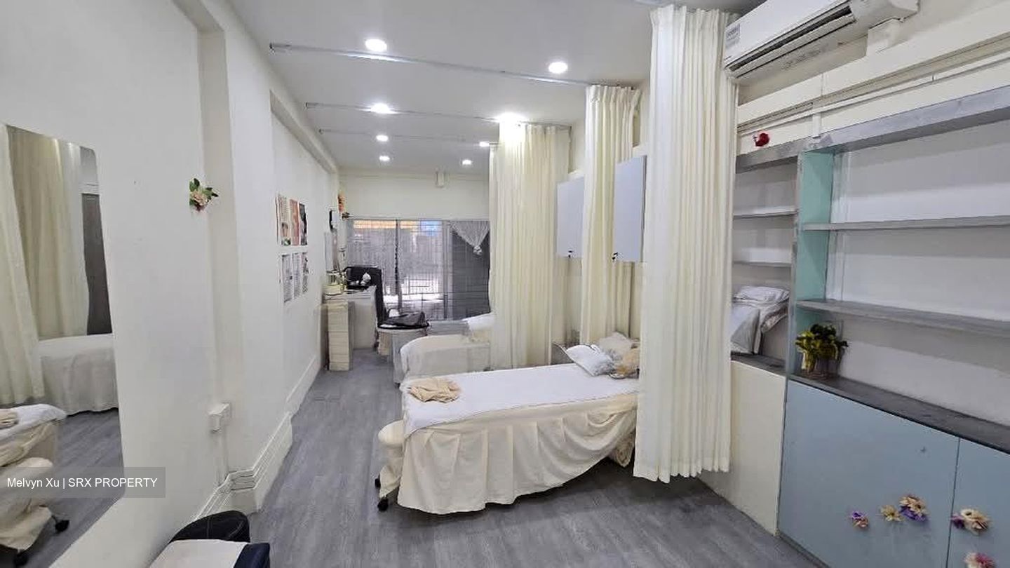 Toa Payoh Vista (D12), Shop House #614484331